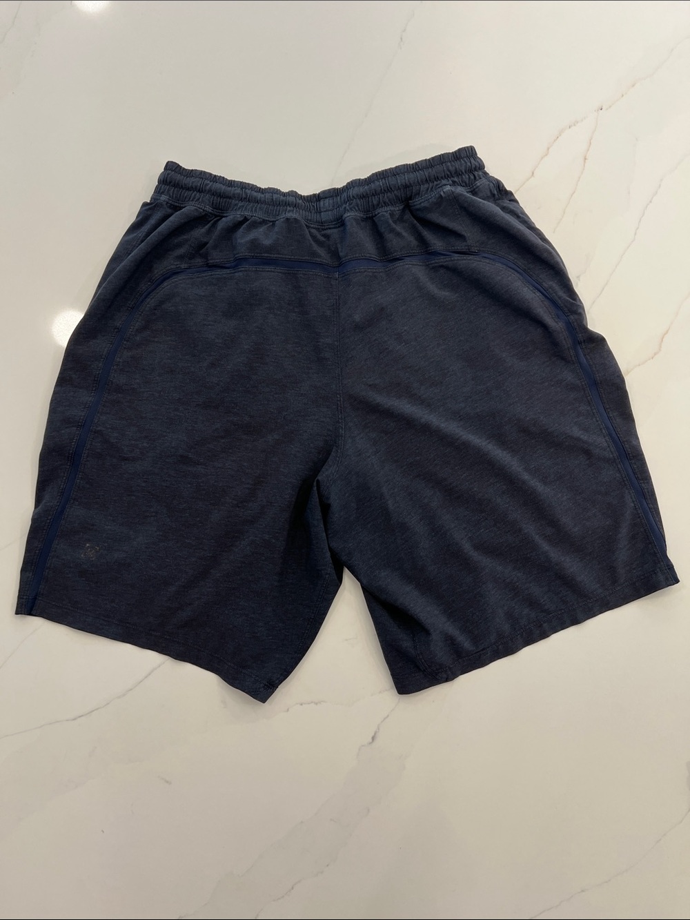 Lululemon Men's Elastic Waist Lined Performance Shorts, Medium - Picture 5 of 5